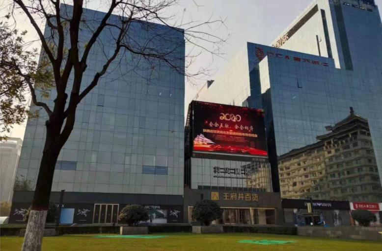 如何用铝合金灯光架搭建背景墙