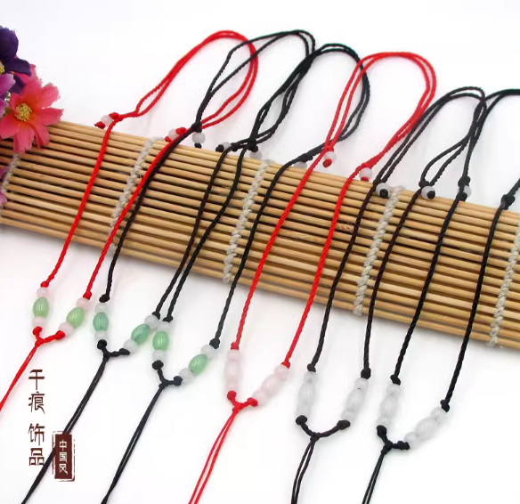 diy饰品手工编织 新款绿珠子项链吊坠红绳挂绳